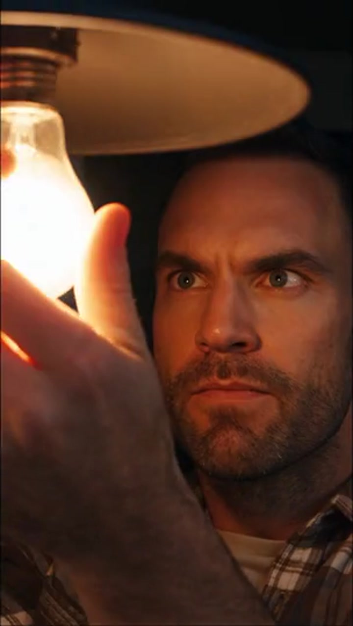 Big Christmas plans, one small bulb — film thumbnail
